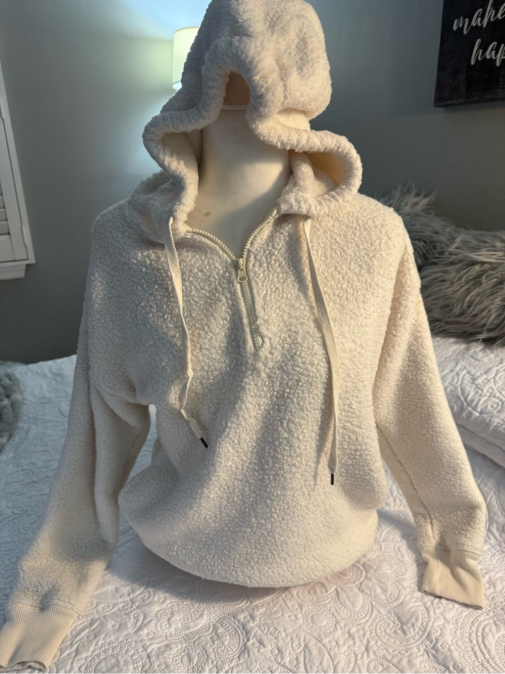 aerie Cream fuzzy Half-Zip Hoodie